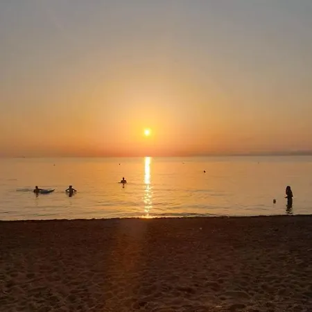 Dimitra's Family 4 פרדיסוס