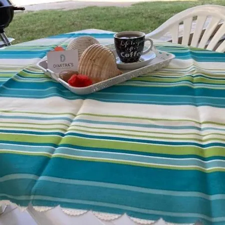 Holiday home Dimitra's Family 4 *