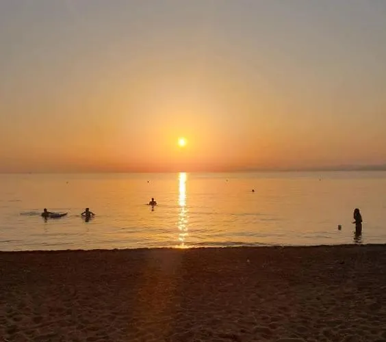 Dimitra's Family 4 Paradisos